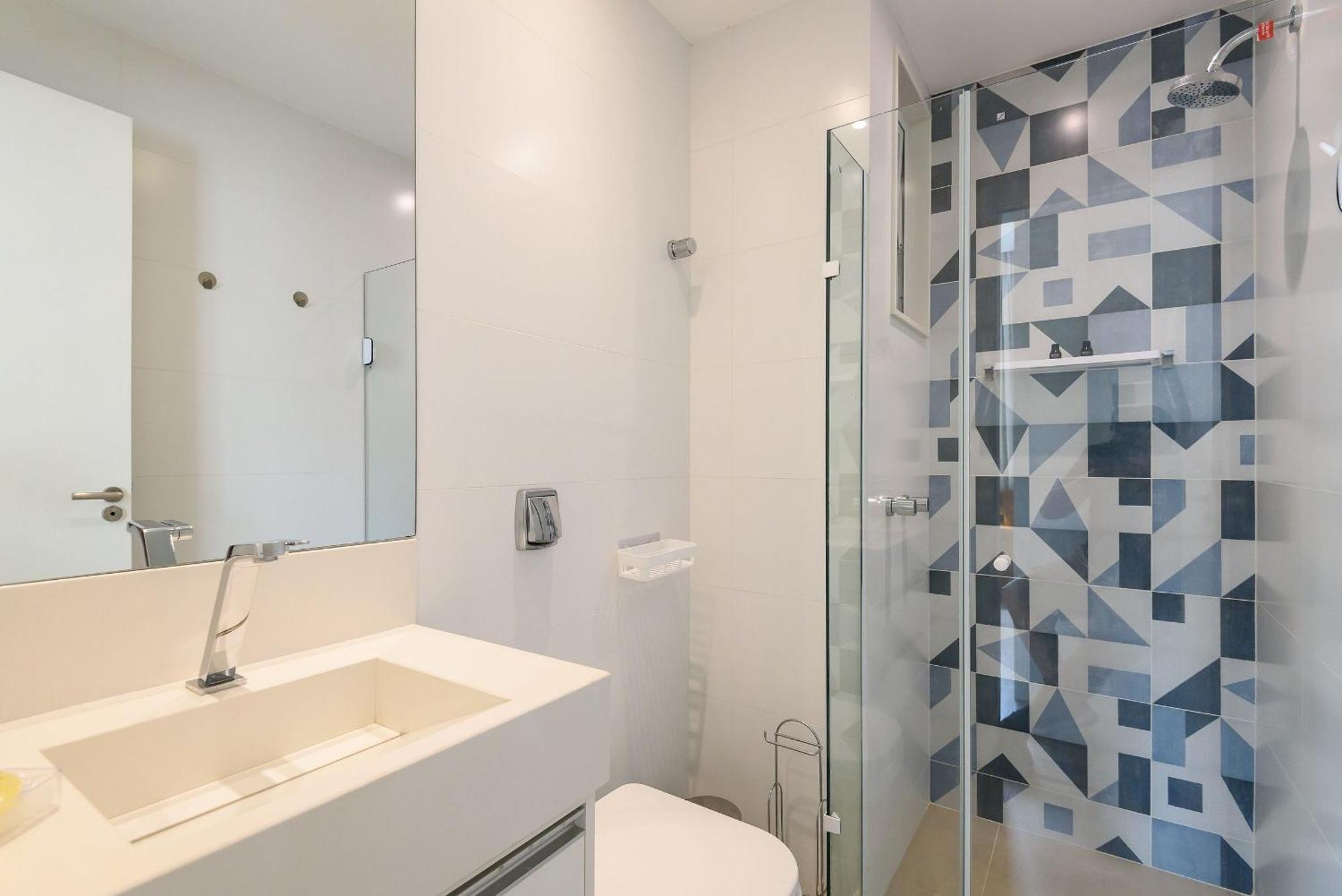 Apartamento 2quartos A 50m Da De Copacabana | Pf 19/1004